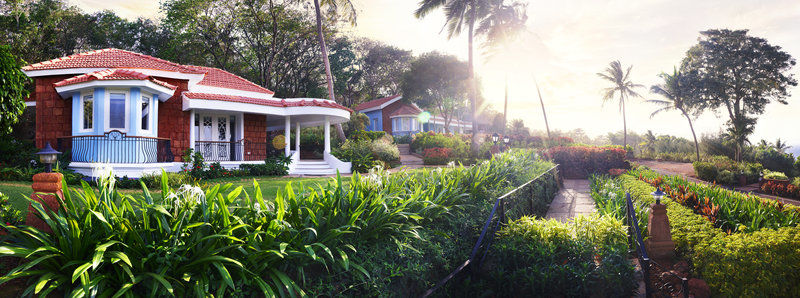 Taj Holiday Village Resort & Spa, Goa Candolim Extérieur photo The resort's villas