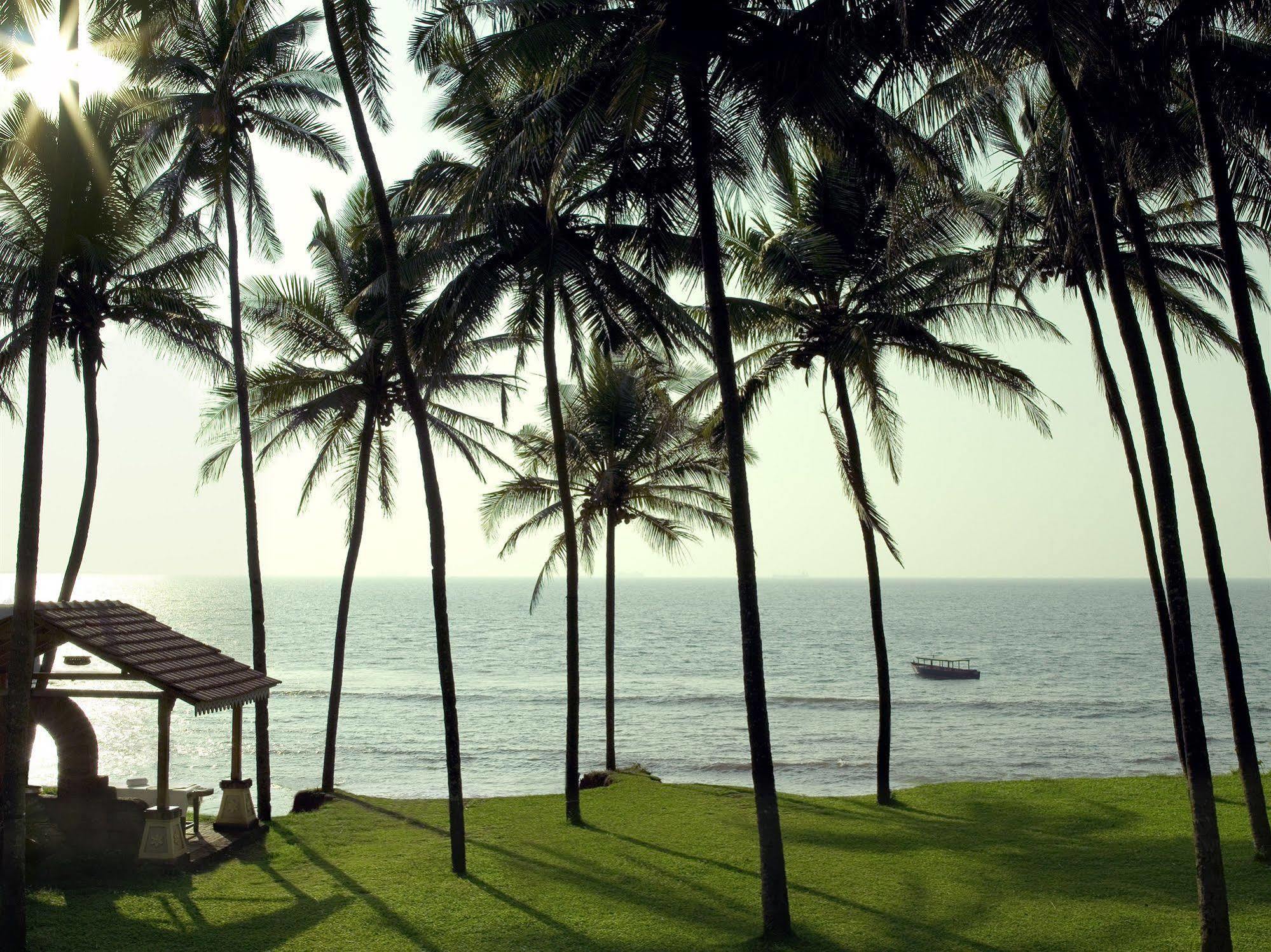 Taj Holiday Village Resort & Spa, Goa Candolim Extérieur photo A beach in Calangute